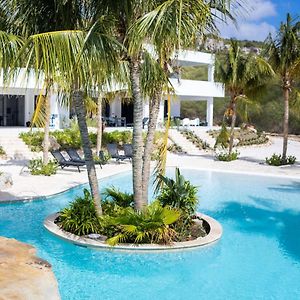The Reef - Blue Bay Golf & Beach Resort